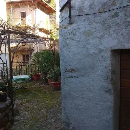 Lacus Amoenus Casa Vacanze Hébergement de vacances Bellano